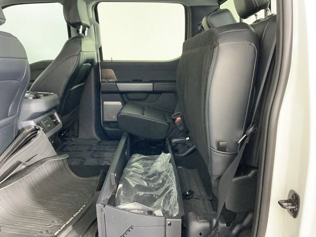 Used 2024 Ford F350 Lariat w/ Camper Package image 33