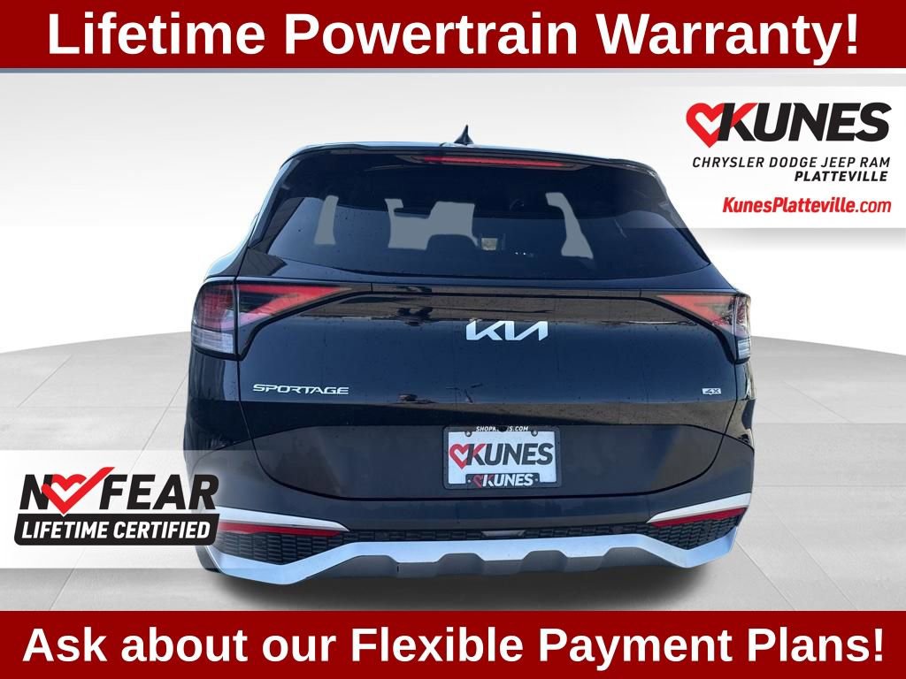 Used 2025 Kia Sportage LX image 5