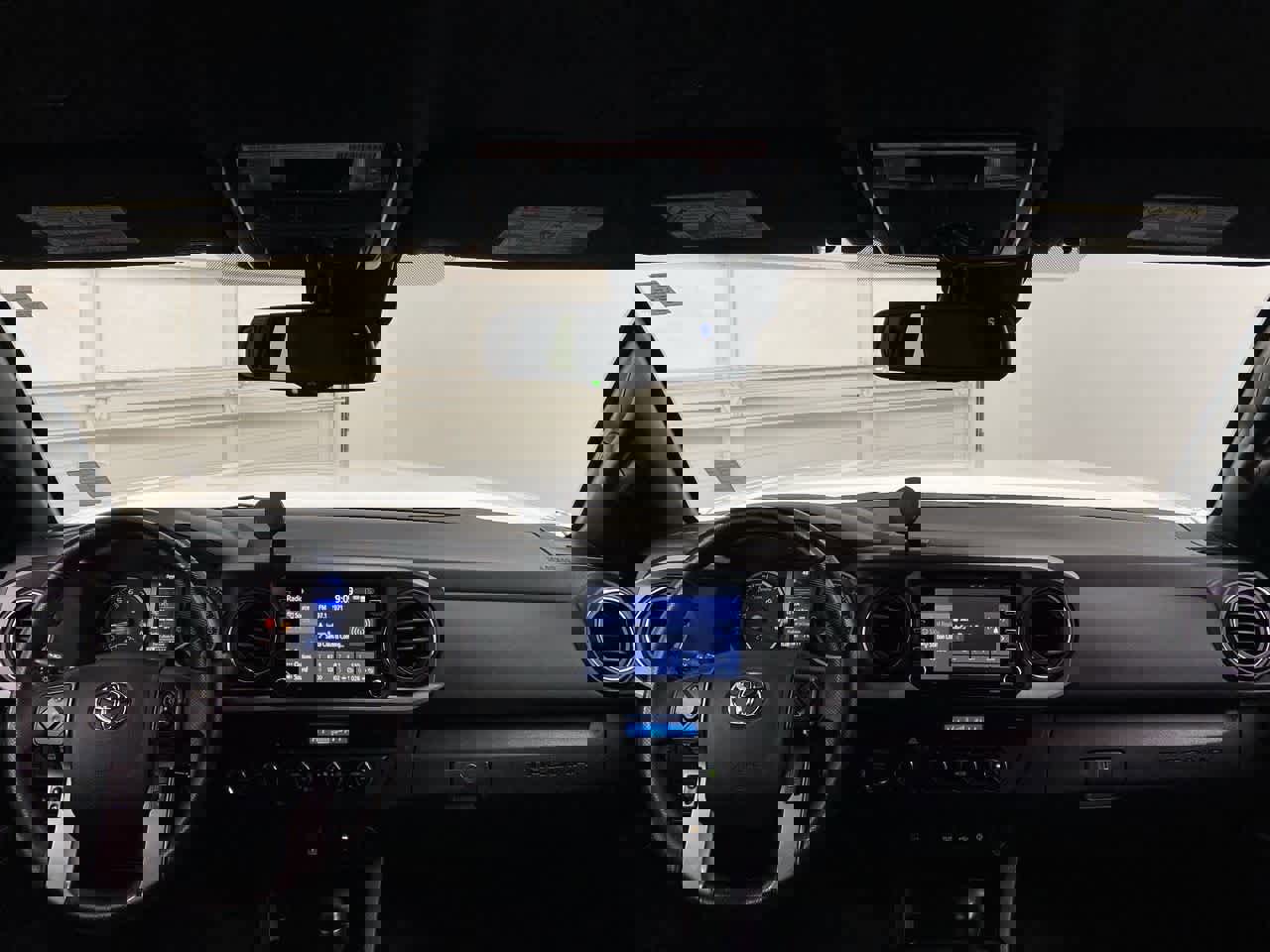 Used 2023 Toyota Tacoma TRD Off-Road image 12