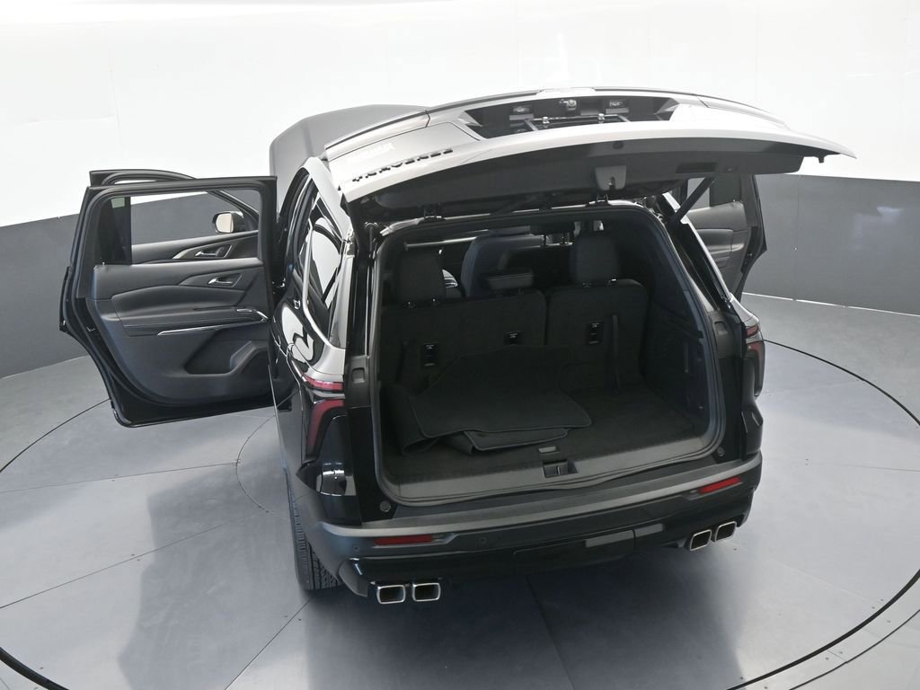 Used 2025 Chevrolet Traverse LT w/ Midnight/Sport Edition image 77