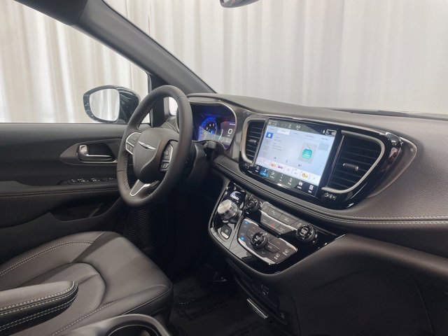 New 2026 Chrysler Pacifica Select image 27