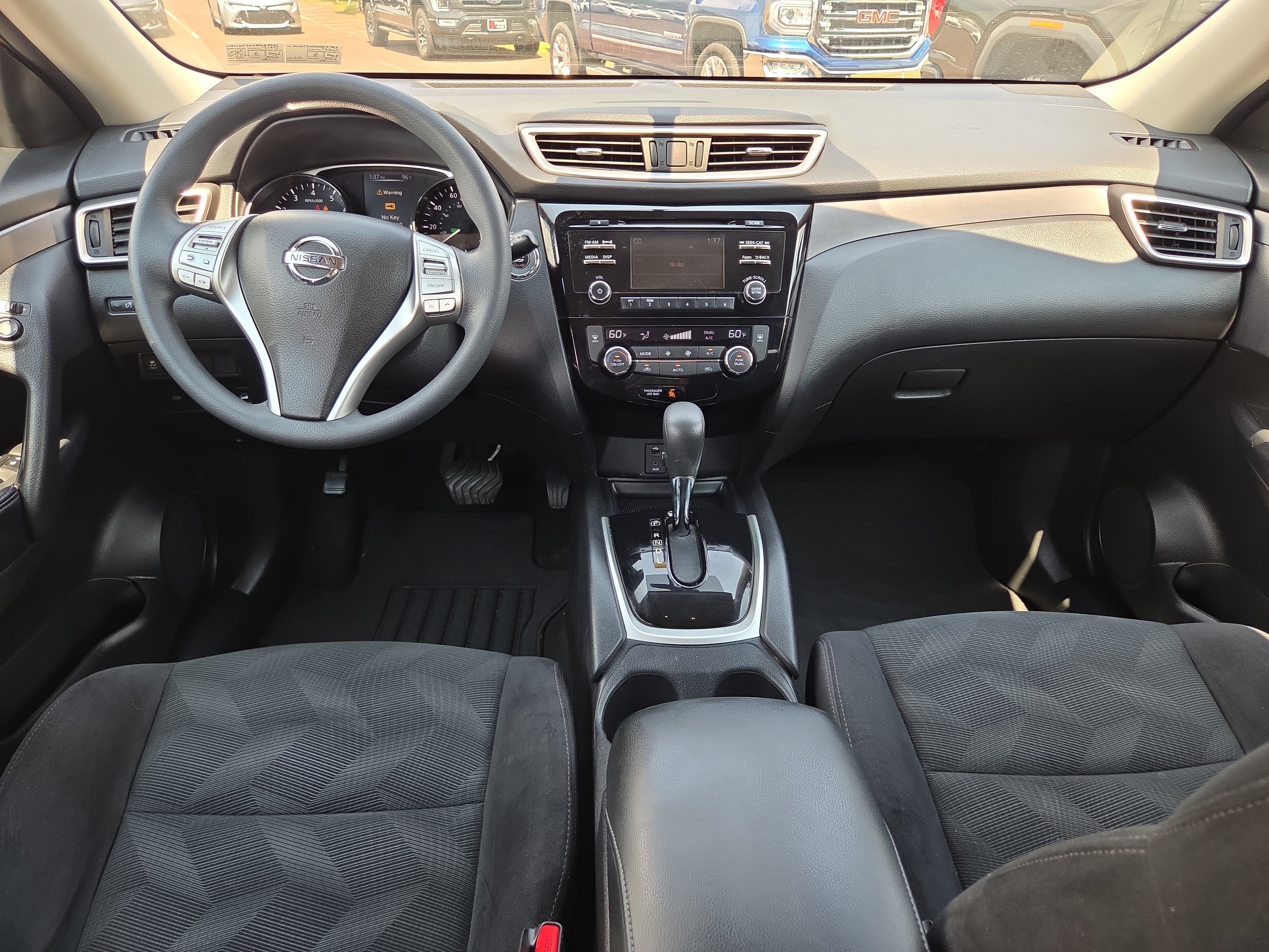 Used 2015 Nissan Rogue SV AWD/4WD image 20