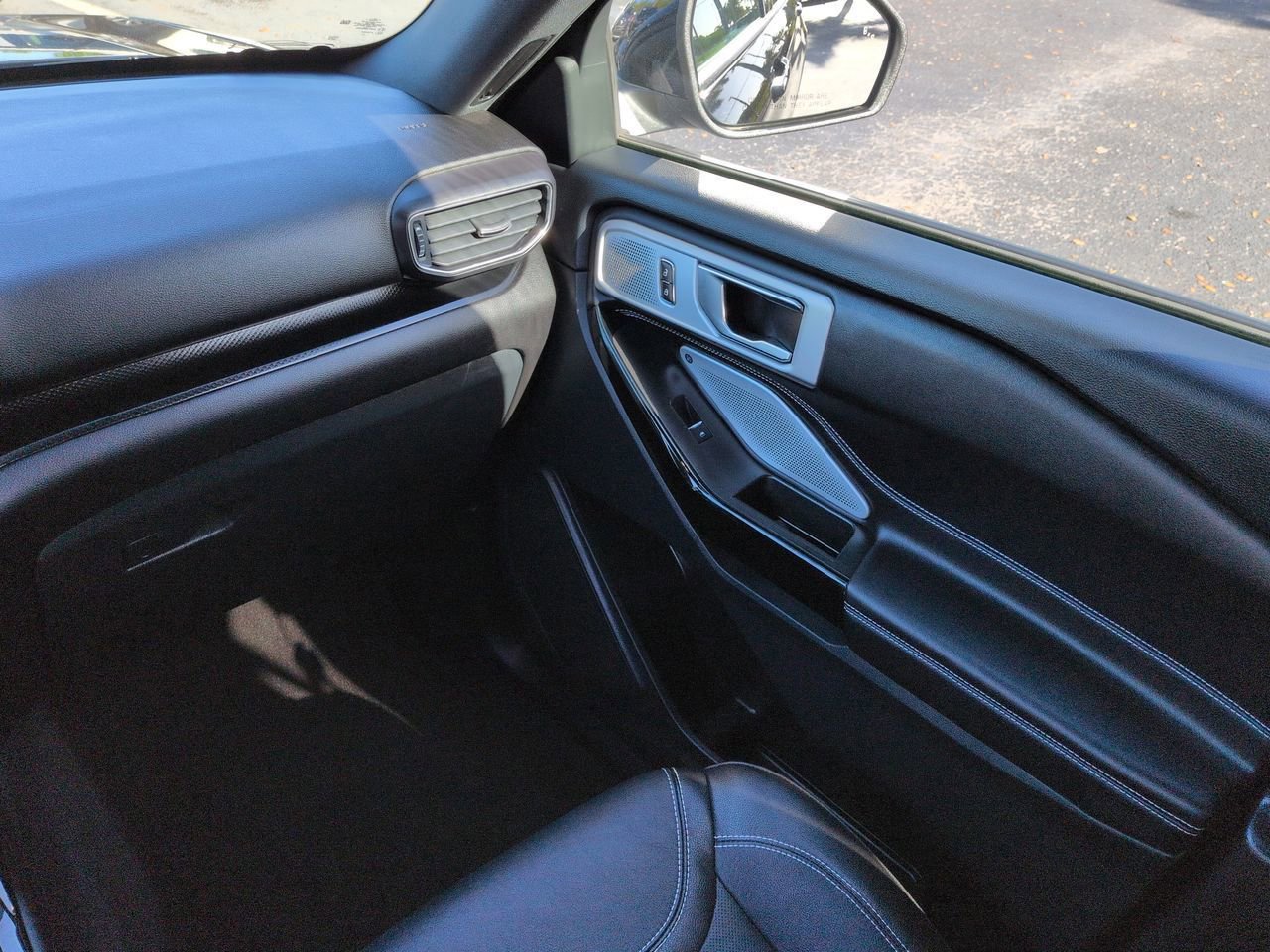 Certified 2023 Ford Explorer ST w/ Equipment Group 401A image 16