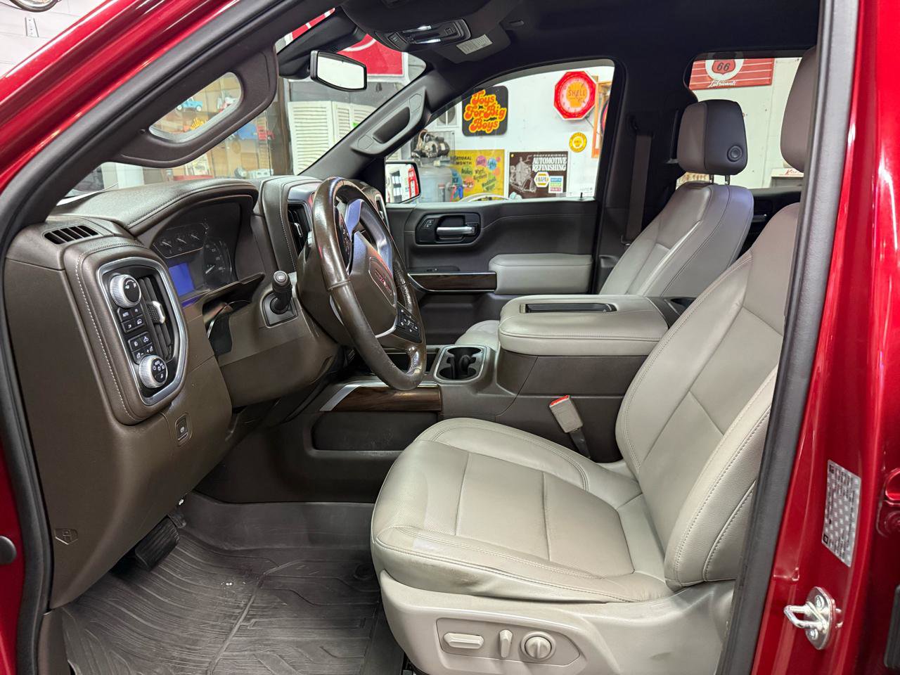 Used 2019 GMC Sierra 1500 SLT w/ SLT Premium Plus Package image 11
