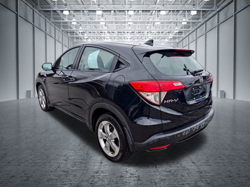 Used 2019 Honda HR-V LX image 7