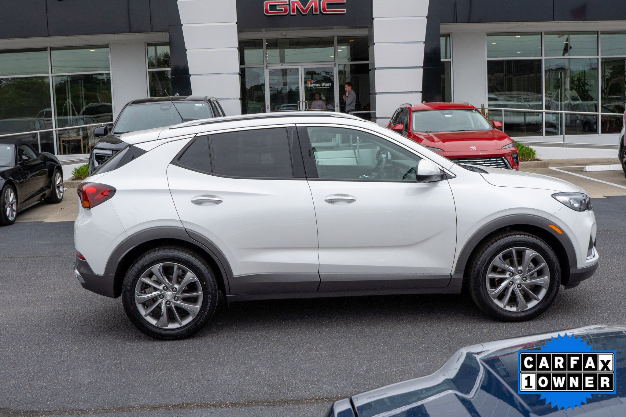 Certified 2023 Buick Encore GX Essence w/ Experience Buick Package image 2