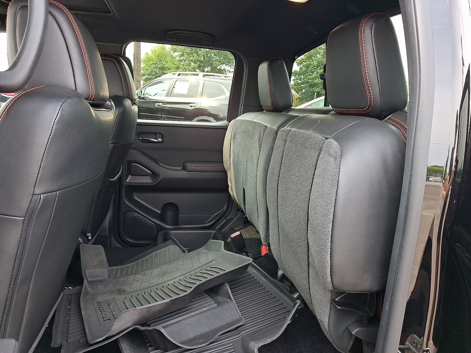 Certified 2023 Nissan Frontier PRO-4X w/ Pro-4X Premium Package AWD/4WD image 12