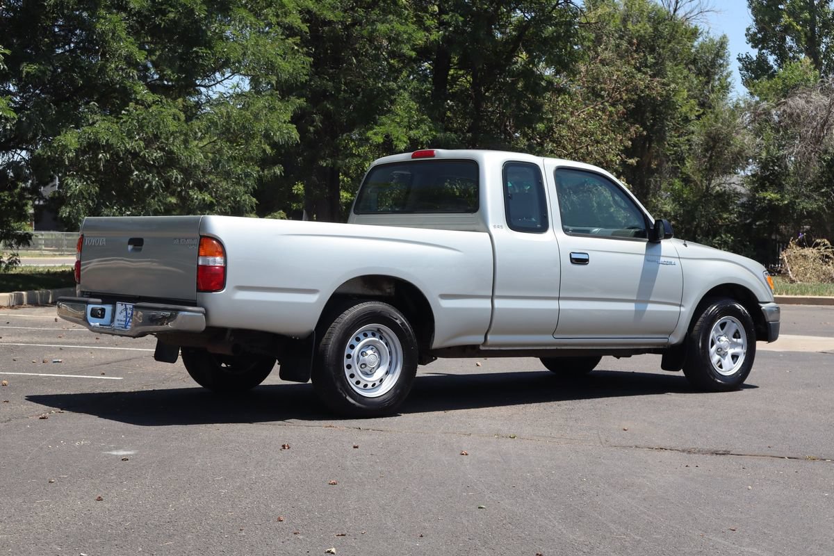 Used 2002 Toyota Tacoma 2WD Xtracab w/ SR5 Pkg w/ Chrome Pkg image 5