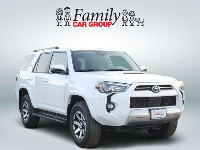 Certified 2023 Toyota 4Runner TRD Off-Road Premium AWD/4WD image 2