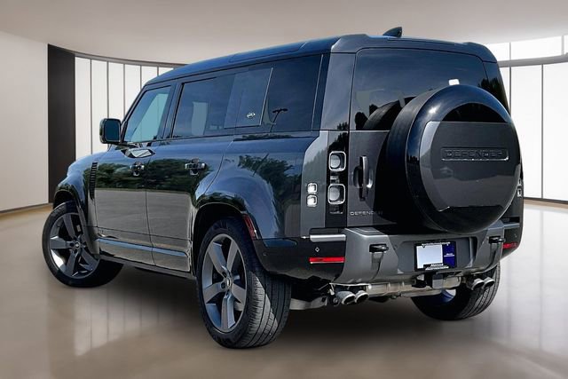 Used 2024 Land Rover Defender 110 V8 AWD/4WD image 4