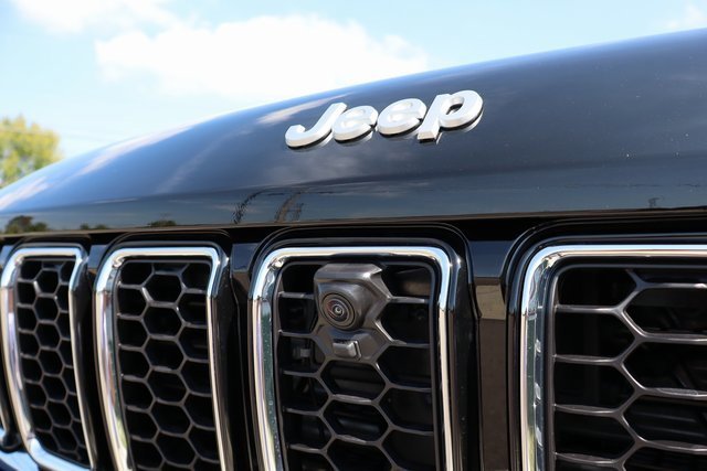 New 2025 Jeep Grand Cherokee Overland w/ Adv Protech Group III image 6