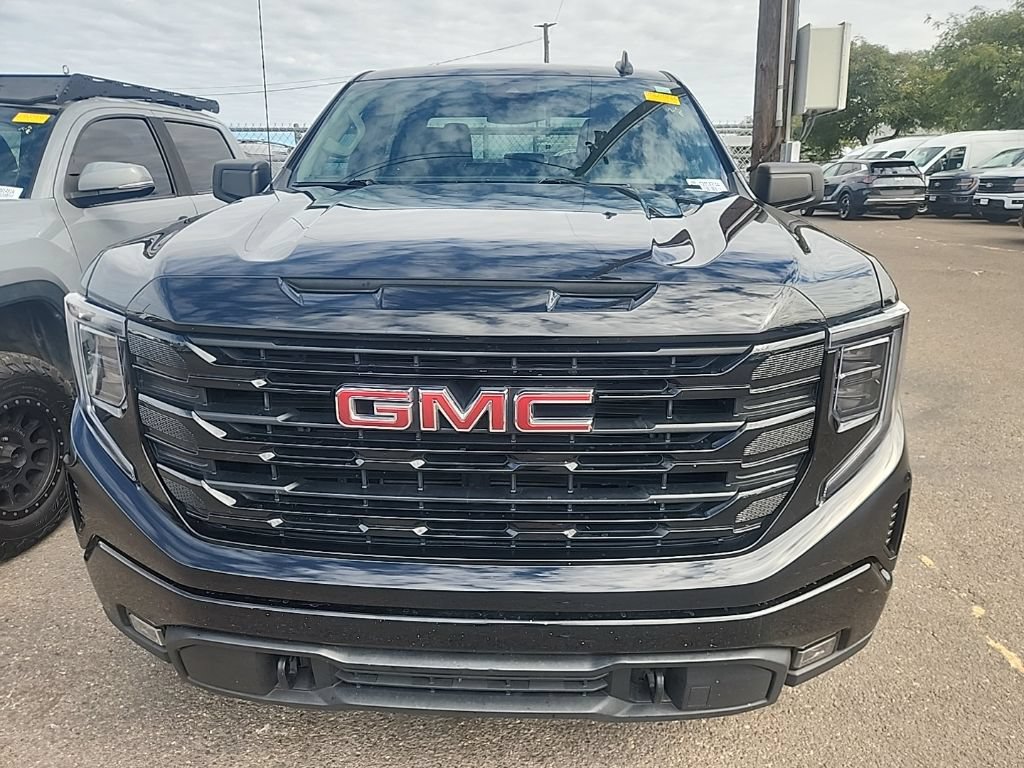 Used 2023 GMC Sierra 1500 Elevation AWD/4WD image 2