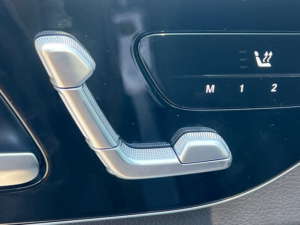 New 2025 Mercedes-Benz C 300 4MATIC Sedan image 12
