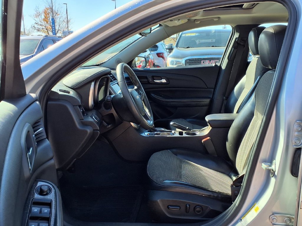 Used 2014 Chevrolet Malibu LT w/ Power Convenience Package FWD image 11
