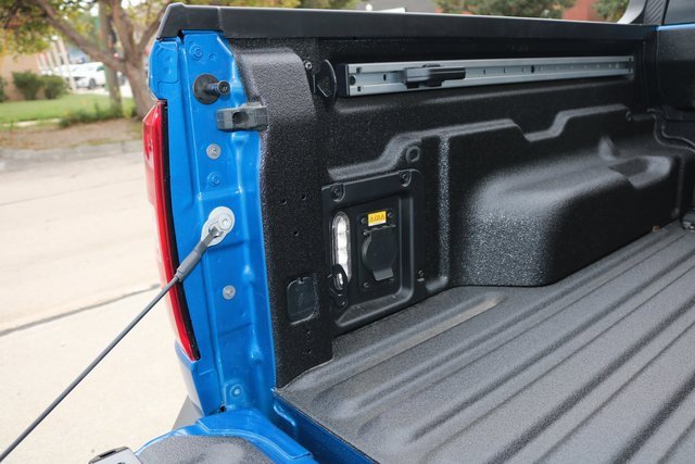 New 2025 Ford Maverick Lariat w/ Black Appearance Package image 27