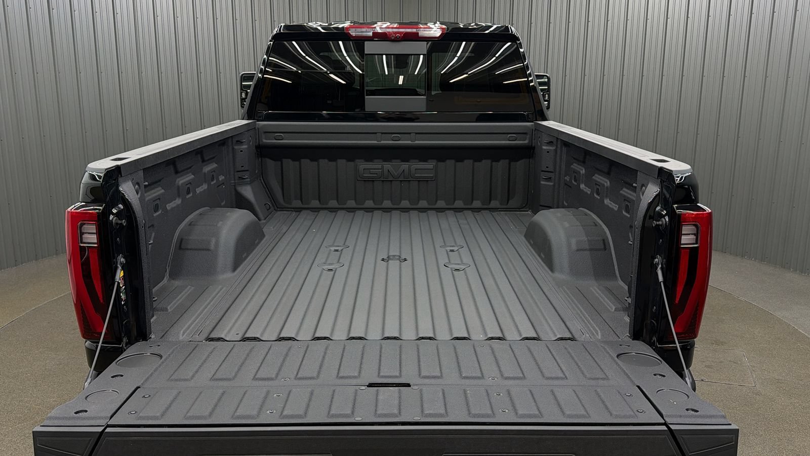Used 2026 GMC Sierra 3500 Denali w/ Denali Reserve Package AWD/4WD image 17