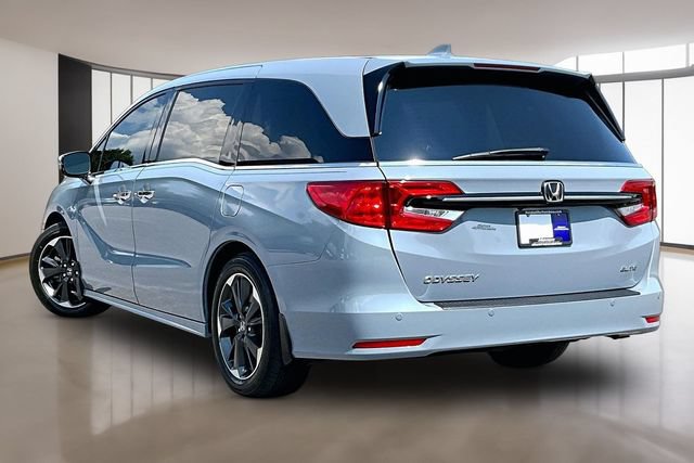 Used 2024 Honda Odyssey Elite image 4