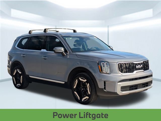 Used 2023 Kia Telluride EX w/ EX Captain's Chair Package image 9