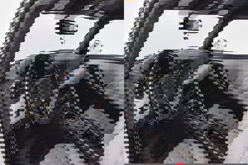 Used 2021 Nissan GT-R Premium image 17