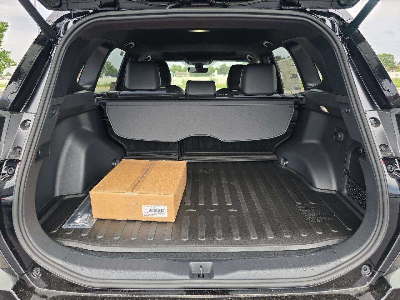 New 2026 Toyota RAV4 XSE AWD/4WD image 19