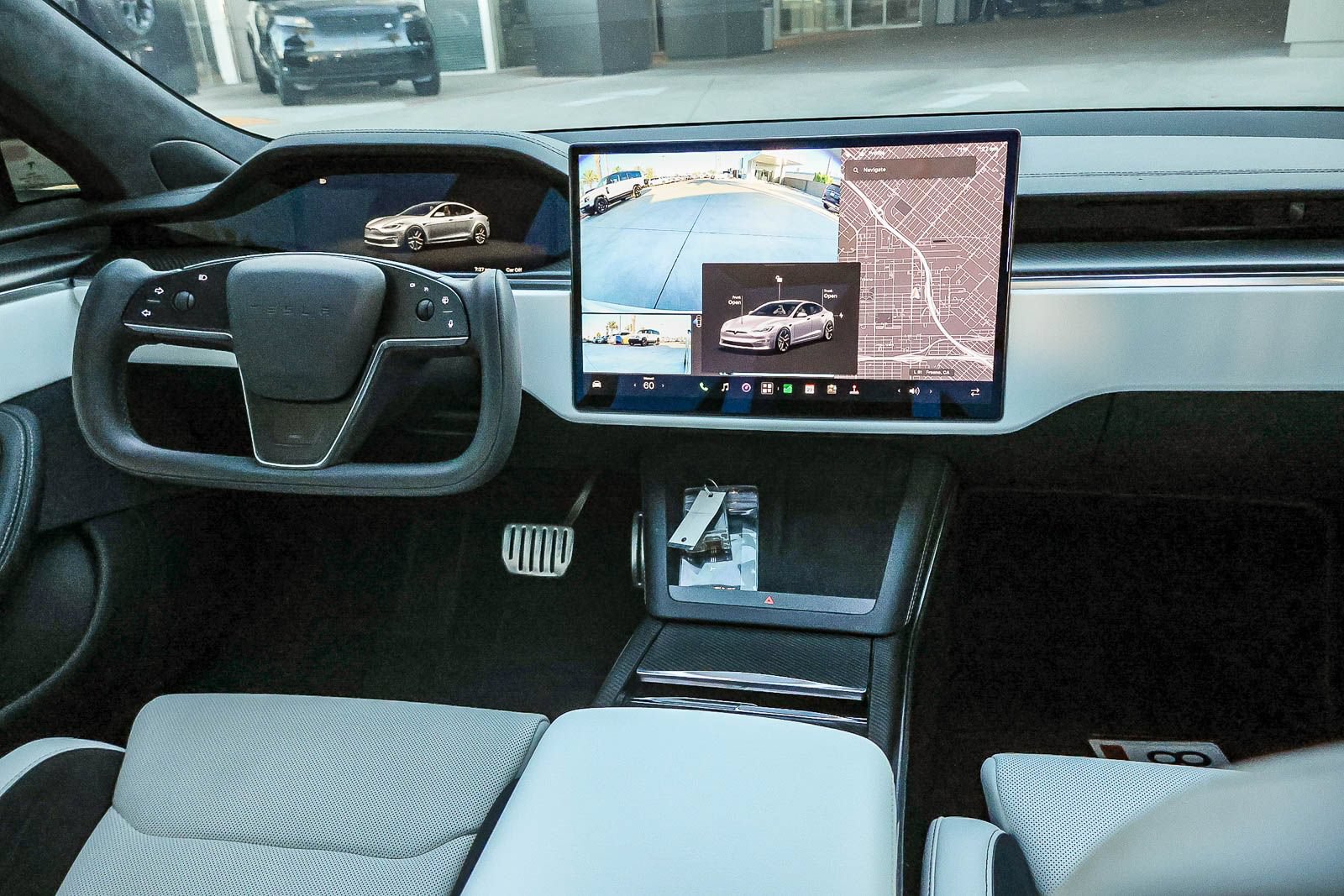 Used 2025 Tesla Model S Plaid AWD/4WD image 23