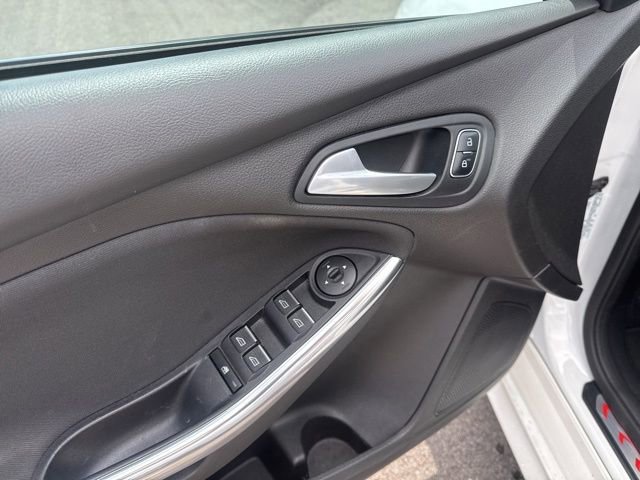 Used 2016 Ford Focus ST FWD image 8