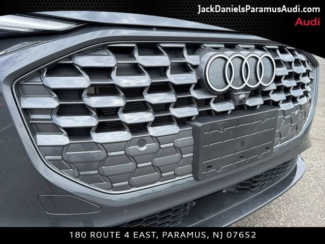 Used 2025 Audi Q5 Premium w/ Convenience Package AWD/4WD image 21