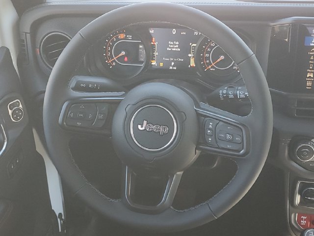 New 2026 Jeep Wrangler Unlimited Rubicon AWD/4WD image 12