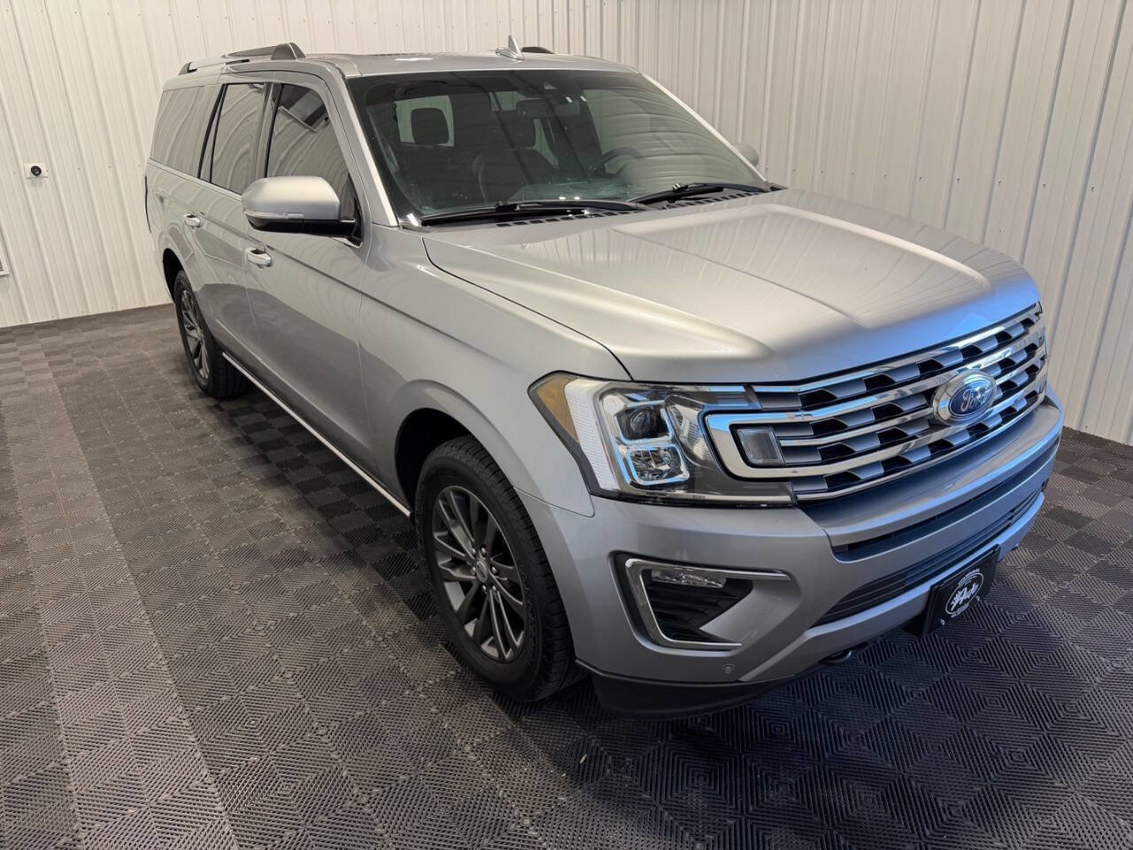 Used 2020 Ford Expedition Max Limited w/ Equipment Group 301A AWD/4WD image 3