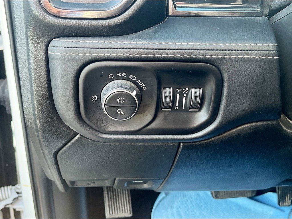 Used 2022 RAM 2500 Limited w/ Night Edition image 10