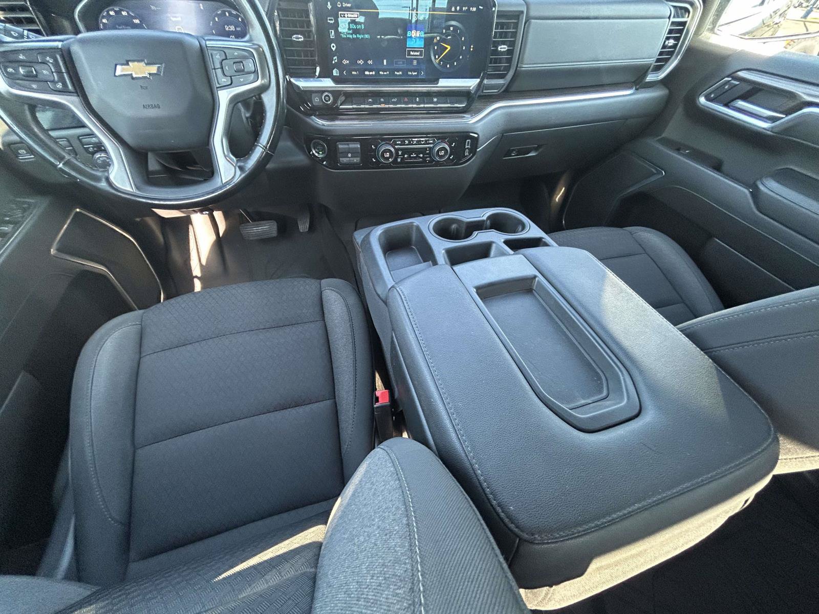 Used 2025 Chevrolet Silverado 1500 LT AWD/4WD image 15