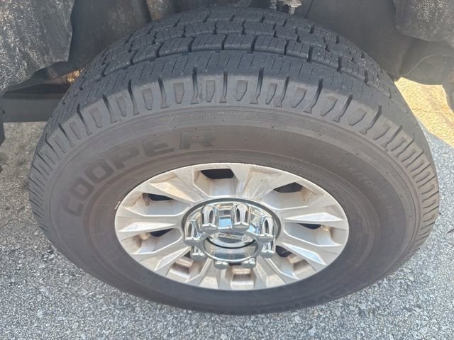 Used 2020 Ford F250 XL w/ STX Appearance Package AWD/4WD image 11