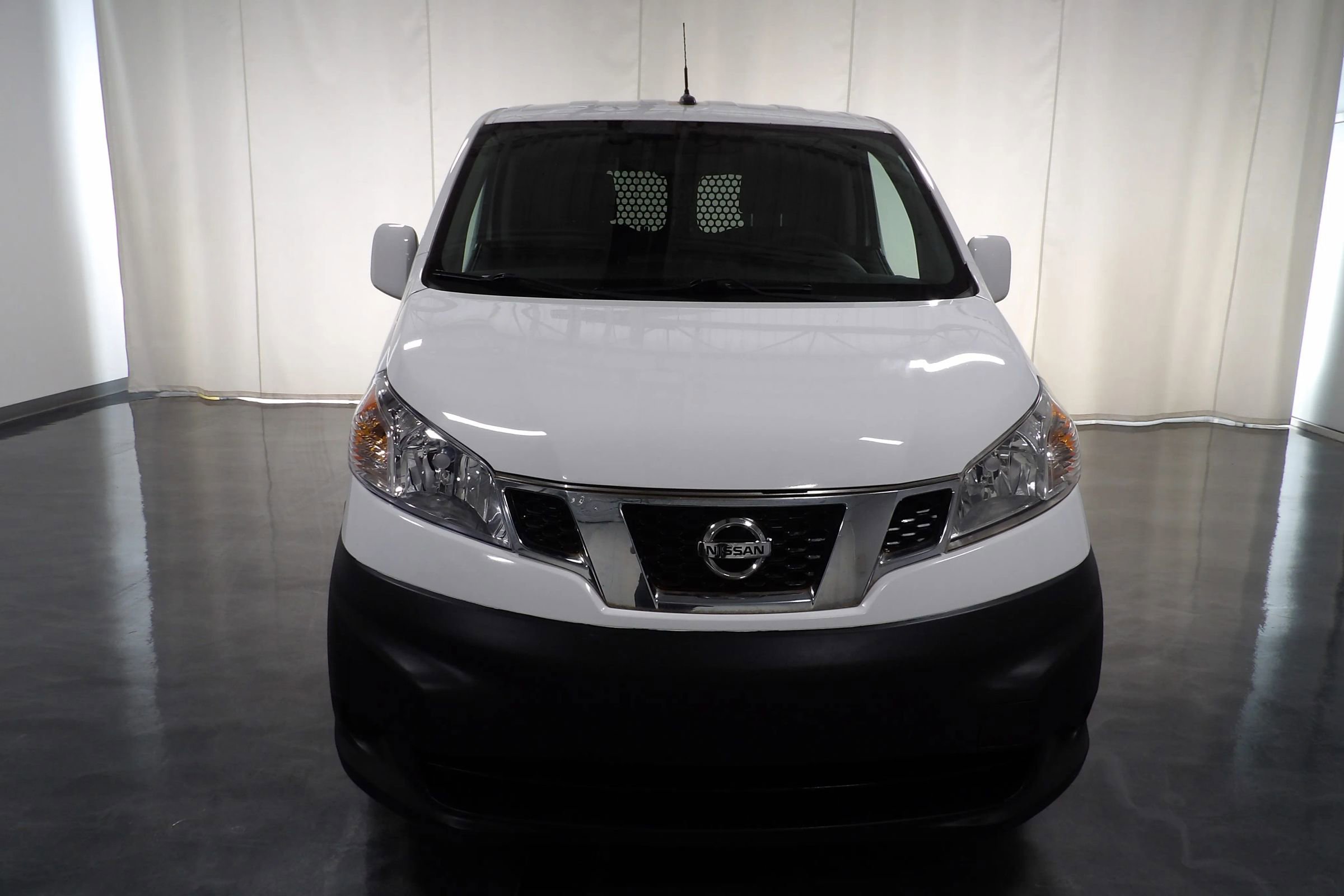Used 2016 Nissan NV200 SV w/ Technology Package image 2