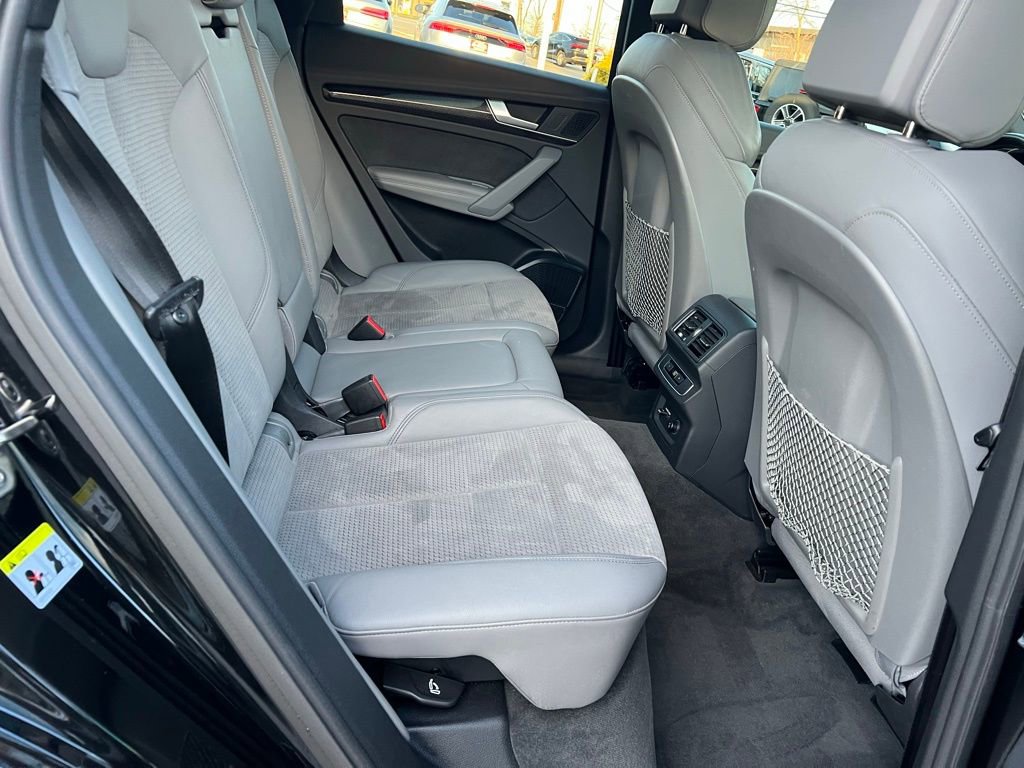 Used 2022 Audi SQ5 Premium Plus image 25