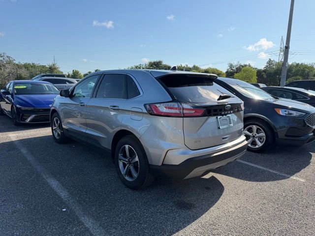Used 2024 Ford Edge SEL w/ Convenience Package AWD/4WD image 4