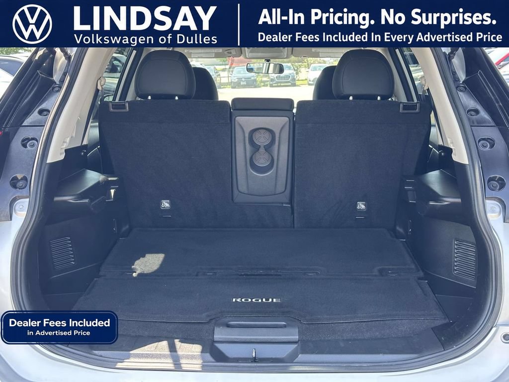 Used 2017 Nissan Rogue SV AWD/4WD image 15