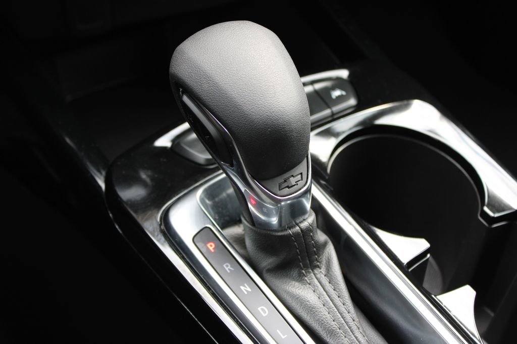 Used 2025 Chevrolet Trax LT image 45