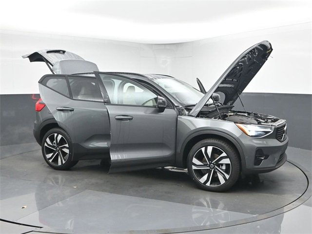 New 2026 Volvo XC40 B5 Ultra w/ Climate Package image 53