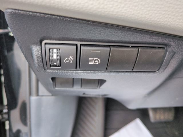 Used 2024 Toyota Corolla Cross L image 16