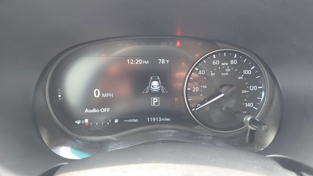 Used 2023 Nissan Kicks SR w/ SR Premium Package FWD image 17