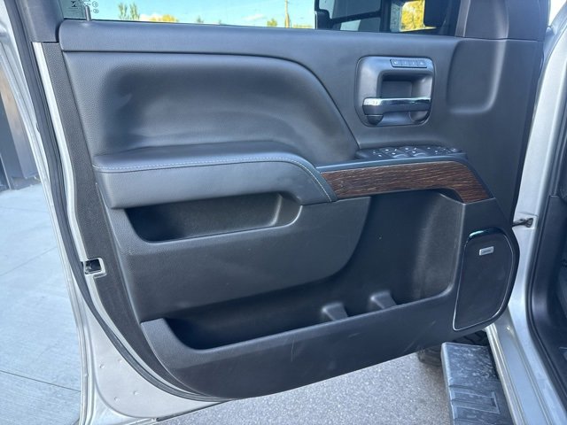 Used 2019 GMC Sierra 3500 Denali w/ Duramax Plus Package image 14