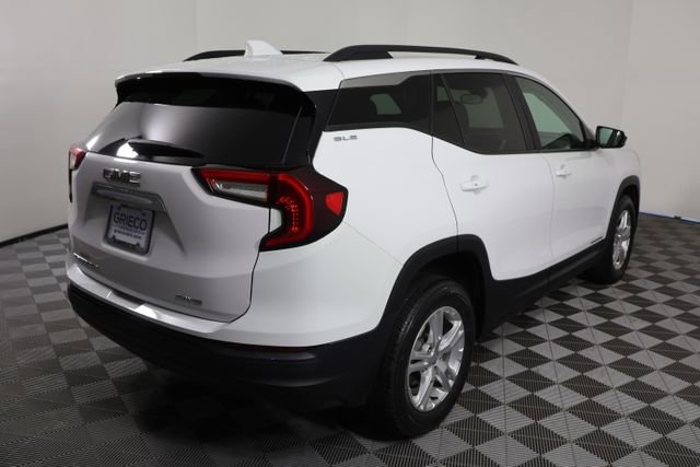 Used 2023 GMC Terrain SLE w/ Driver Convenience Package AWD/4WD image 8