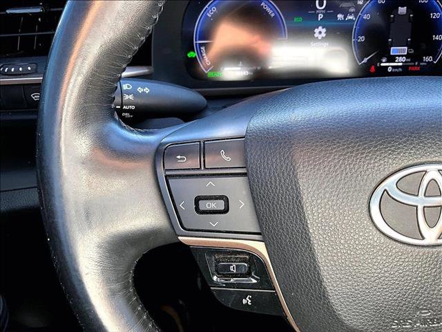 Used 2023 Toyota Crown XLE image 19