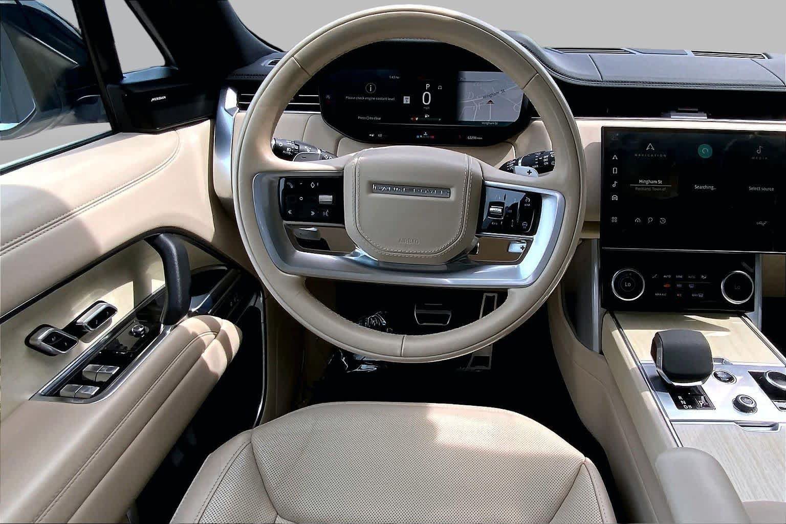 Used 2023 Land Rover Range Rover SE AWD/4WD image 6