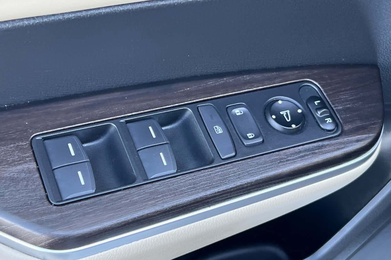 Used 2018 Honda Clarity Plug-In Hybrid image 13