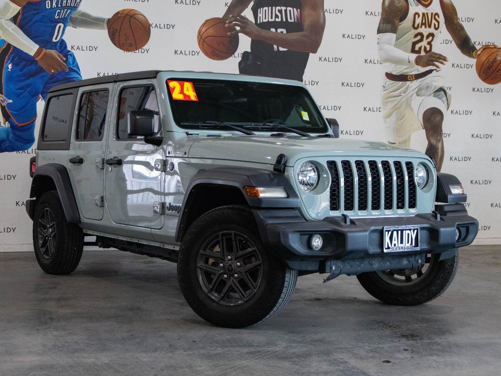 Used 2024 Jeep Wrangler Sport S AWD/4WD image 2