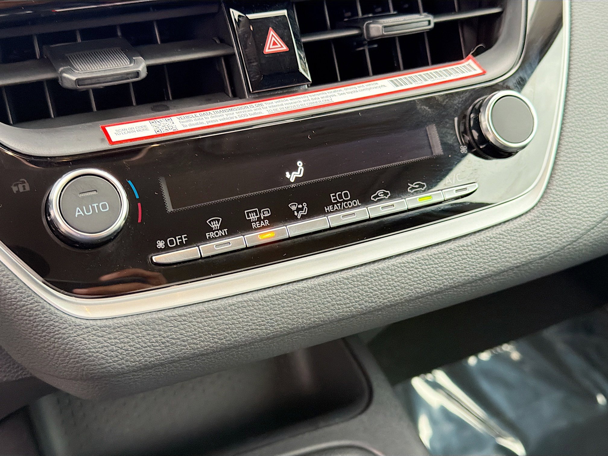 Used 2025 Toyota Corolla LE image 31