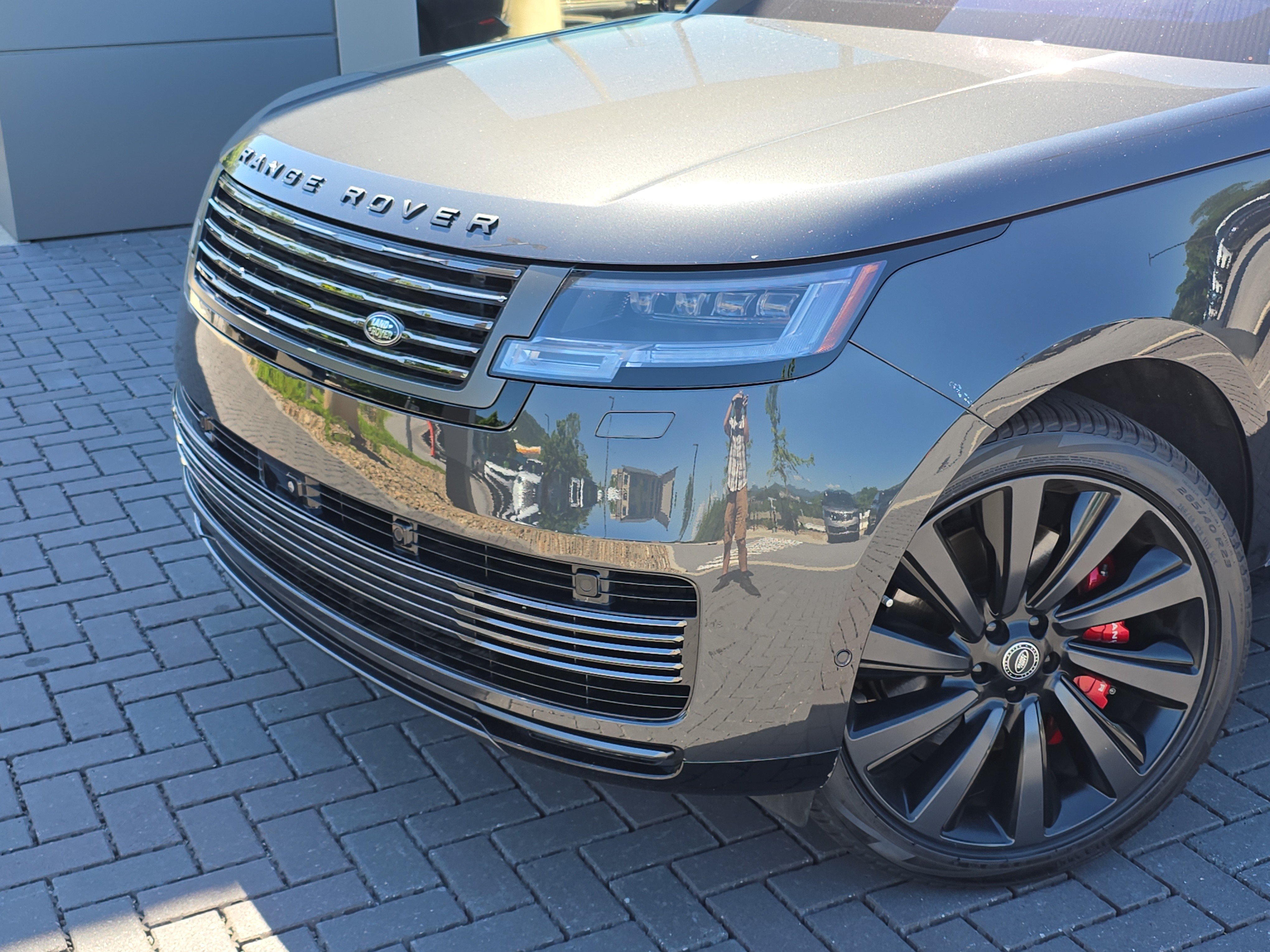 Certified 2023 Land Rover Range Rover SV AWD/4WD image 9
