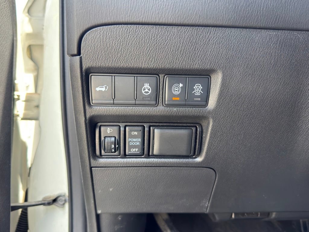 Used 2019 Nissan Armada Platinum w/ Captain's Chairs Package AWD/4WD image 23
