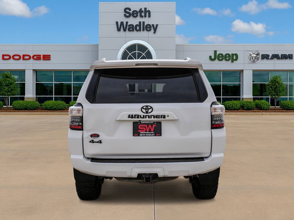 Used 2018 Toyota 4Runner SR5 image 6